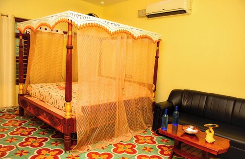 Tiruppattur Hotel | Palm tree Villa Homestay