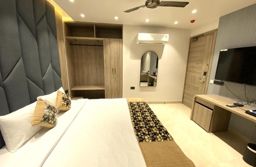 Patel Nagar Hotel | Pals Inn