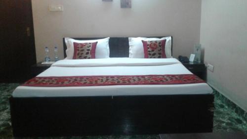 New Delhi House | Pamposh Guest House GK II Market
