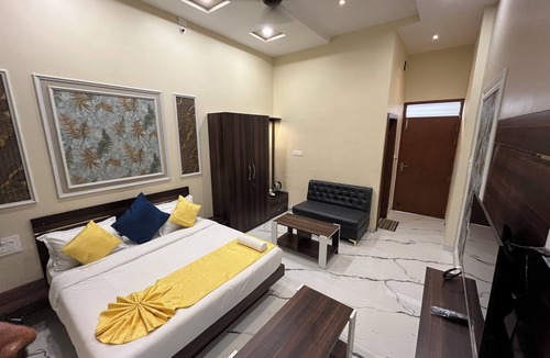 Ashta Hotel | Pandav Raj Palace Hotel and Resort
