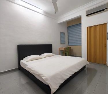 Pangkor Island House | Pangkor Island Seaside @ 4 rooms Homestay