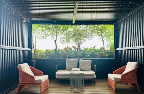 Kampung Sungai Nibong Apartment | Panoramic Sea View Penang Bridge Infinity Pool