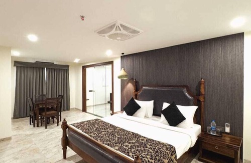 Rau Hotel | PAPAYA TREE HOTELS