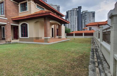 Ara Damansara House | Paradise Hideout - Bungalow at Ara Damansara PJ Fully Equipped