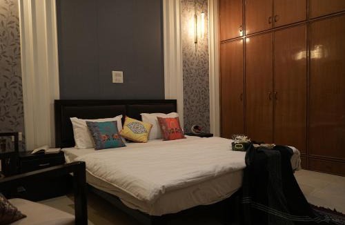 Amritsar Bed & Breakfast | Paradise Island