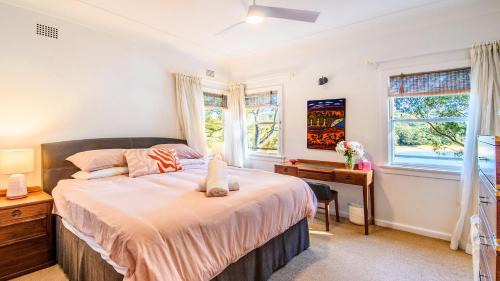 Pearl Beach House | Paradise Point- Waterfront Property Pearl Beach