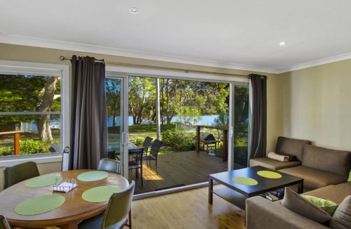 Patonga House | Patonga Sunset - Waterfront Holiday House