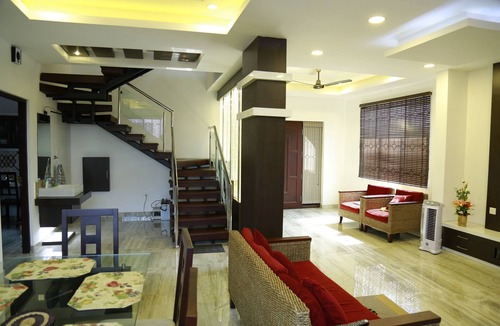 Kadavanthra Apartment | Pavana Homestay (family- friendly)