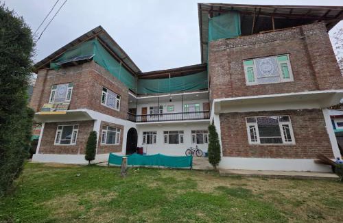Kupwara Hotel | Payer Resort