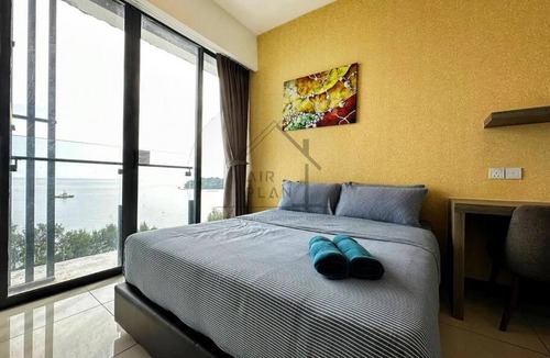 Kampung Bahasa Kapor Apartment | PD D'Wharf Duplex 3BR - Full Seaview (Up To 12 Pax)