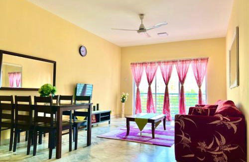 Baharu Apartment | PD VIP Pool View w WiFi - Anugerah Staycation