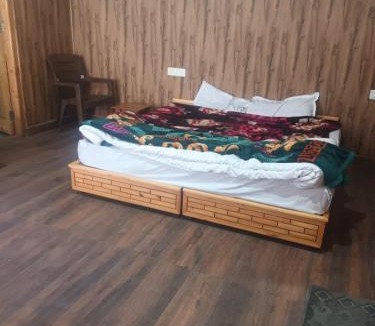Naggar Cabin | Peace homestay Naggar kullu hp