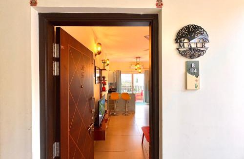Siolim Apartment | Peaceful 1BHK Workation Stay with Shared Pool in Siolim