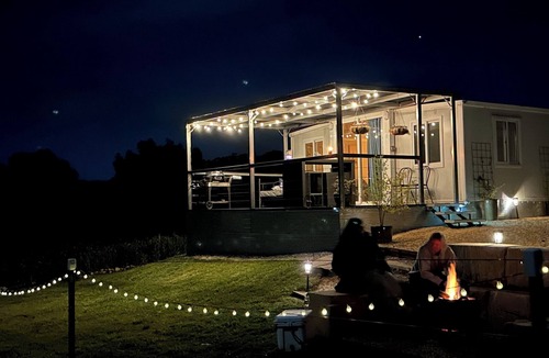 Currawang Cabin | Peaceful farm stay in Collector