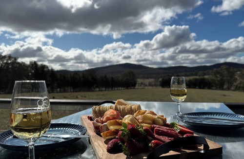 Currawang Cabin | Peaceful farm stay in Collector