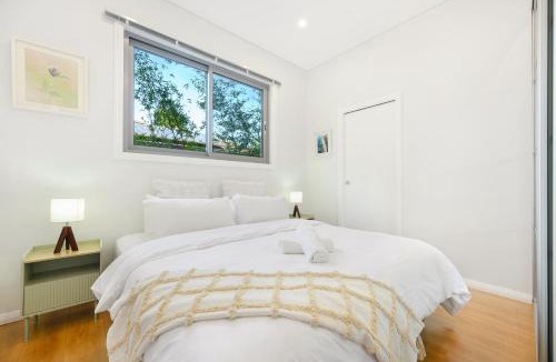 Riverwood House | Peaceful Getaway near Riverwood Station & Cafés