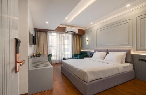 Shanthala Nagar Hotel | Pelican Inn