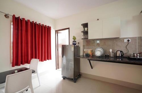 Electronics City House | Penthouse with Private Balcony & Terrace Access