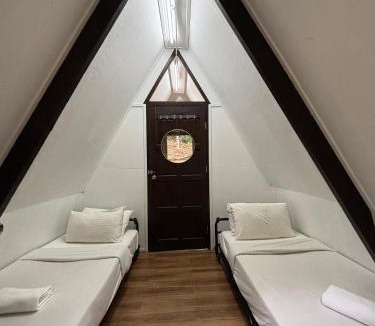 Pulau Perhentian Besar Resort | Perhentian Island Resort