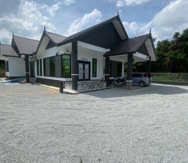 Tasik Villa | Permai Homestay