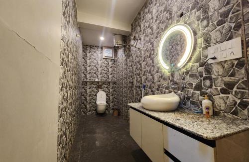 Tehri Hotel | Perry's Cottage