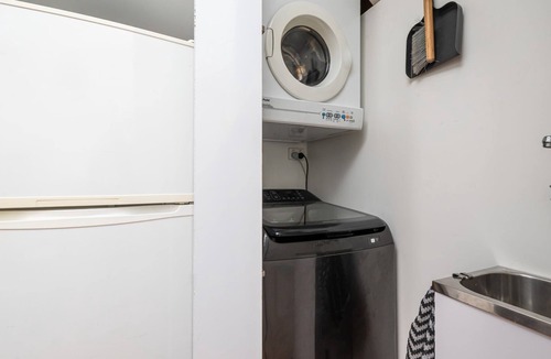 Prahran House | Pet Friendly - Deco Days in Prahran
