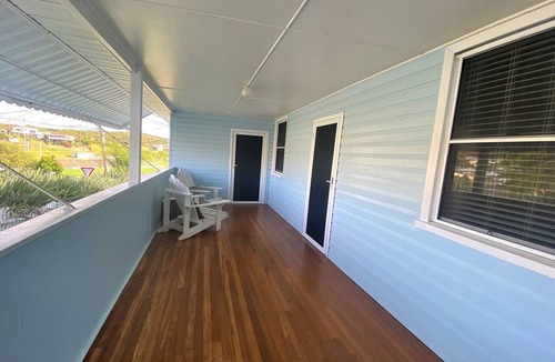 Nambucca Heads House | Pet friendly two Bedroom house, located close the the beach and main street!