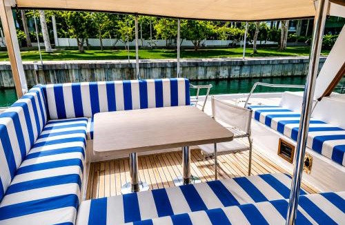 Nusajaya Boat Rental | Peyser 1 Private Yacht Charter Puteri Harbour