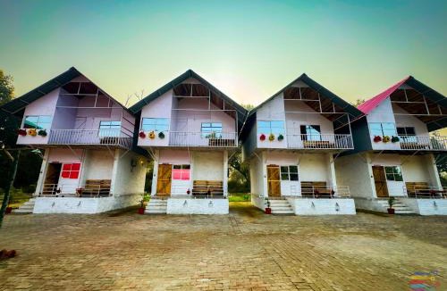 Puranpur Resort | PILIBHIT Forest & Feast - Jungle Stay & Dining