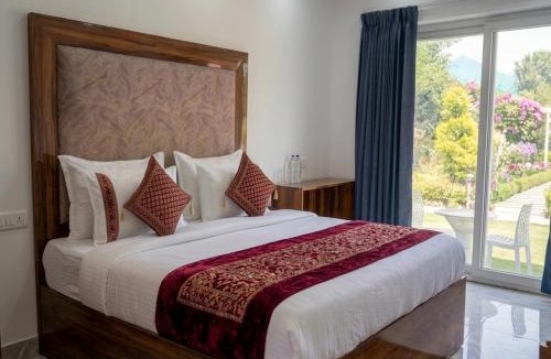 Kasauli Hotel | Pine Garden Hotel Kasauli Hills
