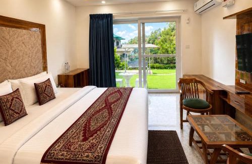 Kasauli Hotel | Pine Garden Hotel Kasauli Hills