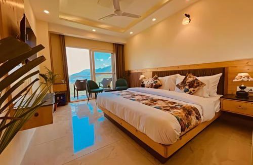 Mussoorie Hotel | Pine View Luxury Resort With Mountain View & Premium Rooms Mussoorie