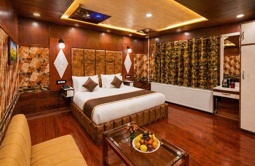 Srinagar Hotel | Pine View Resort - Gulmarg