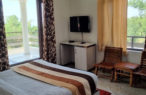 Bir Hotel | Pink Park By Panache Hotel