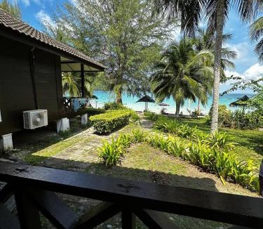 Pulau Perhentian Besar Resort | PIR - Resort Perhentian Island Bluestar