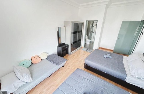 Taman Bukit Mewah Apartment | PLATINO Kids Friendly, 3BR Family Suite, Next to Paradigm Mall Escape JB,