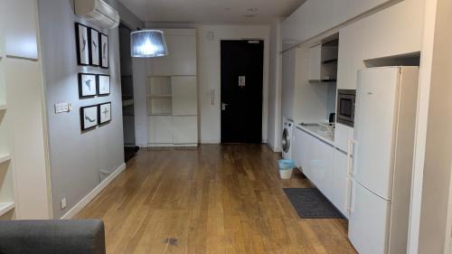 Gua Apartment | Platinum suits Klcc By Home Town
