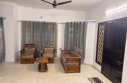 Thiruvananthapuram Apartment | PMG Homestay