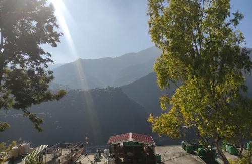The Mall Road Hotel | Polet Mountain Resort