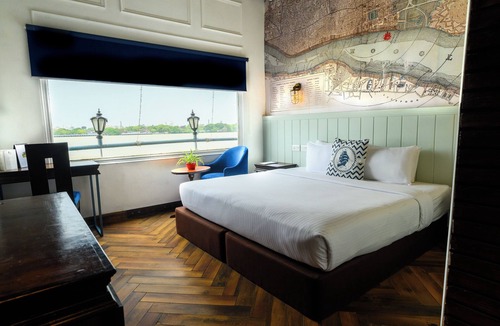 Kolkata Hotel | Polo Floatel Kolkata