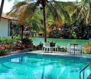 Canacona Hotel | Pont Bleu Suites - boutique hotel -Riverside & Pool
