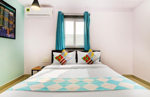 Hyderabad Hotel | POP HOME 79924 Pramod Prime Homes