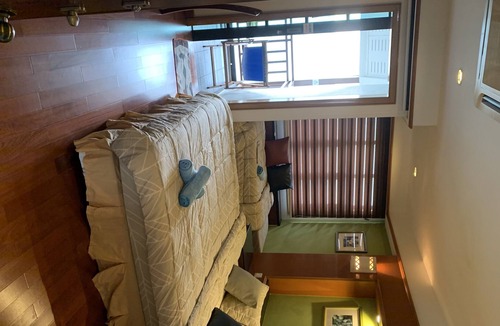 Taman Tun Sambanthan Ski Chalet | Port dickson full sea view lexis deluxe water chalet