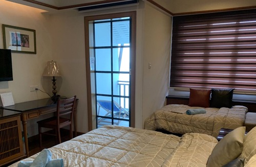 Taman Tun Sambanthan Ski Chalet | Port dickson full sea view lexis deluxe water chalet