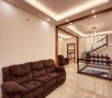 Kalapettai Hotel | Prajosh Villa