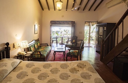 Nagoa Hotel | PRESA di GOA