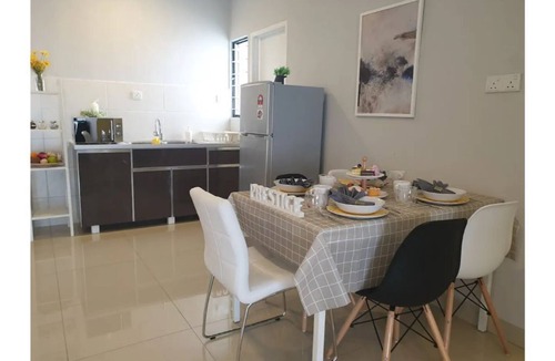 Bandar Kota Bharu House | Prestige Sky 24 (B8-2) | 3 BR with River View