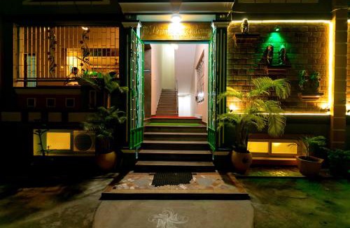 Ganapathichettikulam Hotel | PRIMES RESIDENCY
