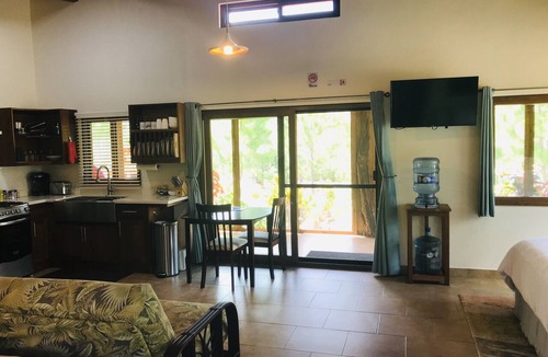 San Antonio House | Private 5 acre estate with pool located in Mountain Pine Ridge
