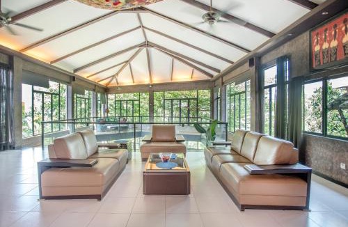 Ampang Jaya House | Private Indoor Pool Zoo Villa near Zoo Negara, Ampang KL